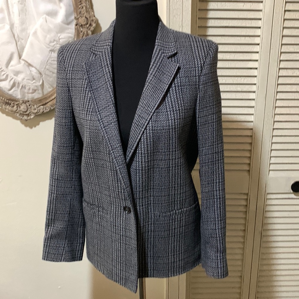 Gorgeous blazer
